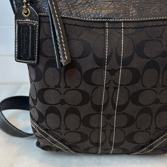 Coach Jacquard Signature Logo Convertible Crossbody Small Bucket Bag (#3) - Picture 6 of 16